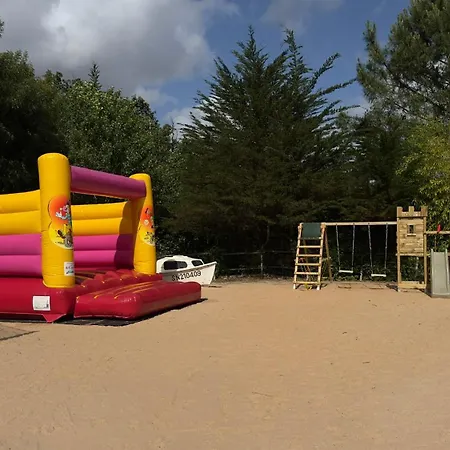 Campeggio Beau Mobilhome 6 à 8p Confort